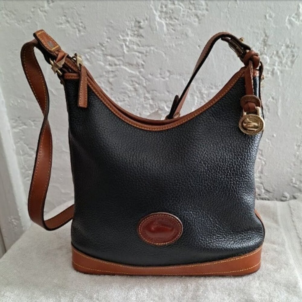 Authenthic Dooney Handbag